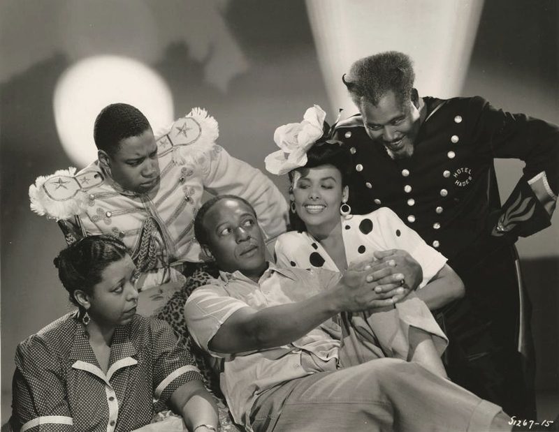 Un petit coin aux cieux (1943)