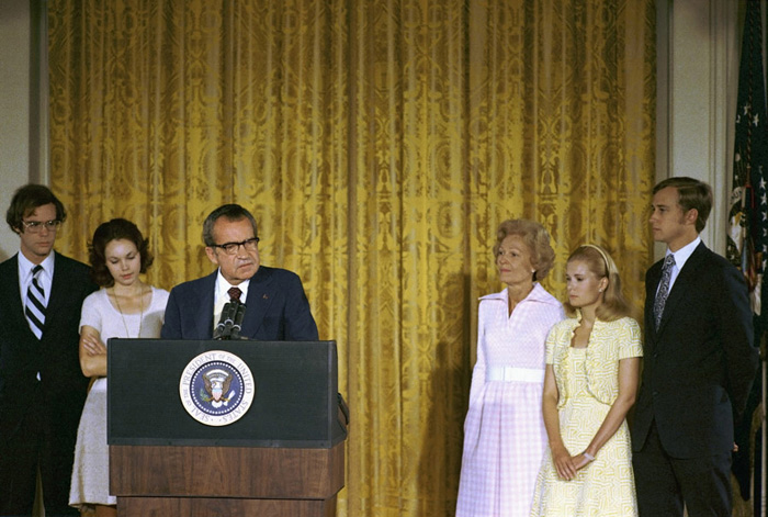 Nixon (1995)