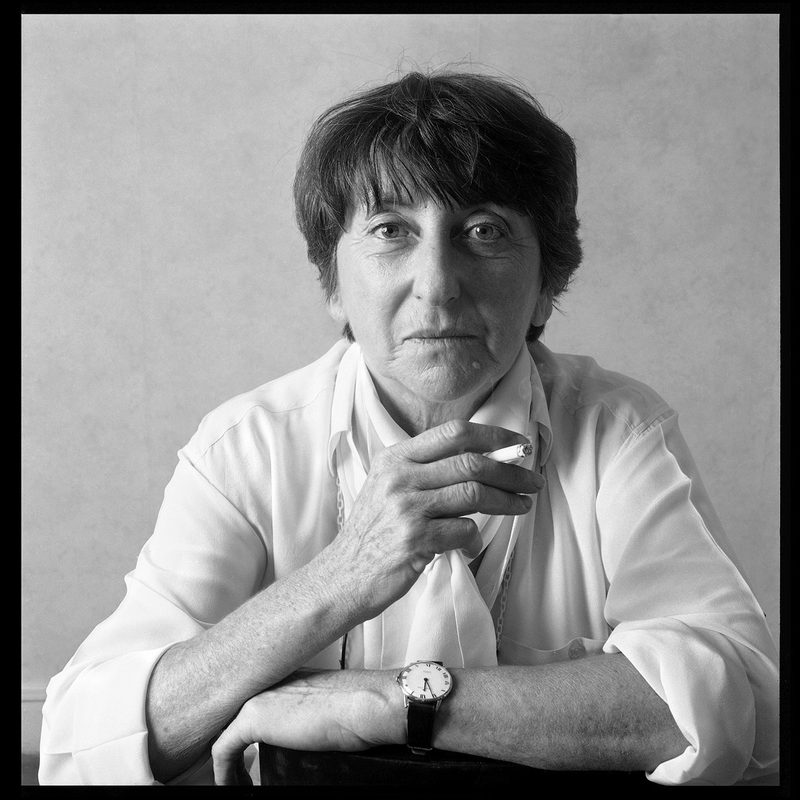 Suzanne Schiffman 肖像